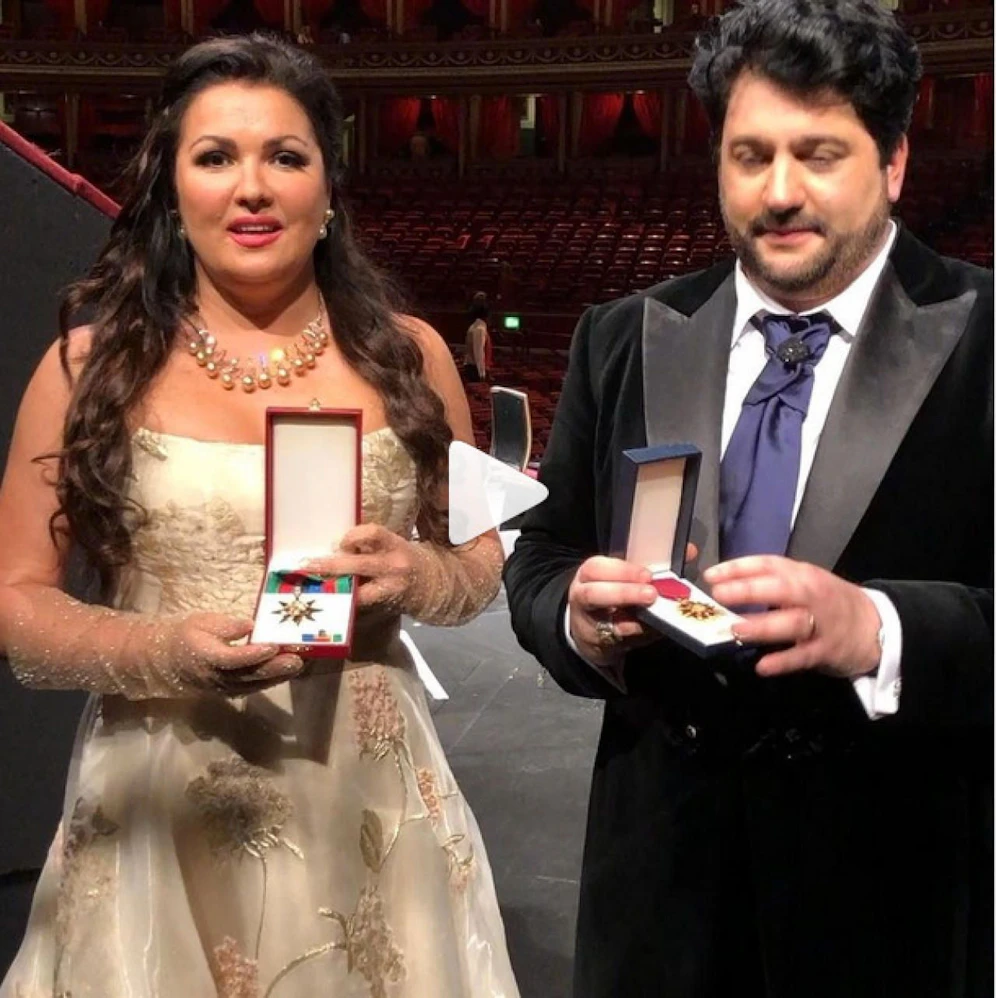 Anna Netrebko und Ehemann Yusif Eyvazov erhielten Orden der Republik Azerbaijan, Yusifs Heimat
